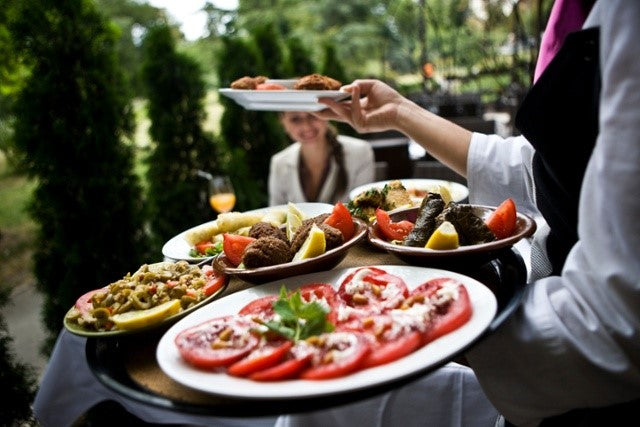 5 Ways to Save on Dinner Plate Wear and Tear
